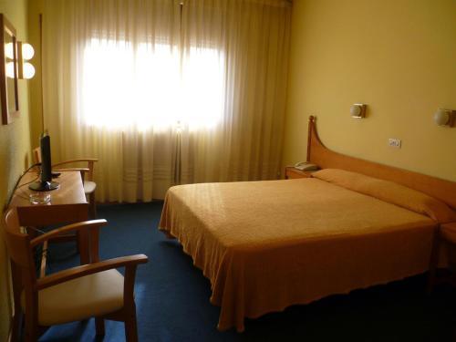 Hotel Pradas Jaca Kültér fotó